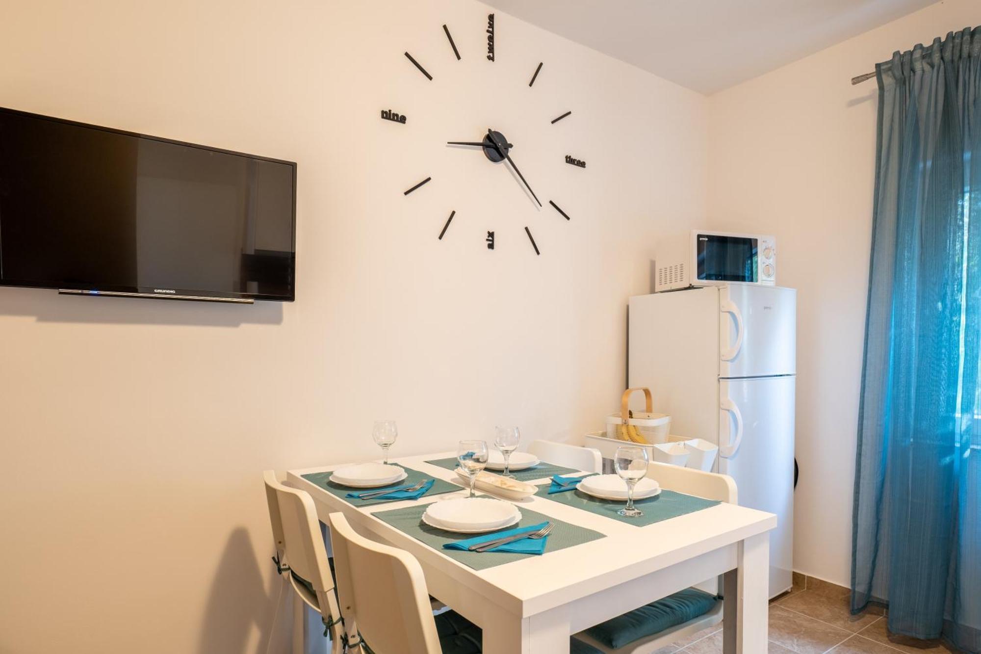 Apartment Wish - Two Bedrooms With 2 Ac Renewed Pag Town Exteriér fotografie