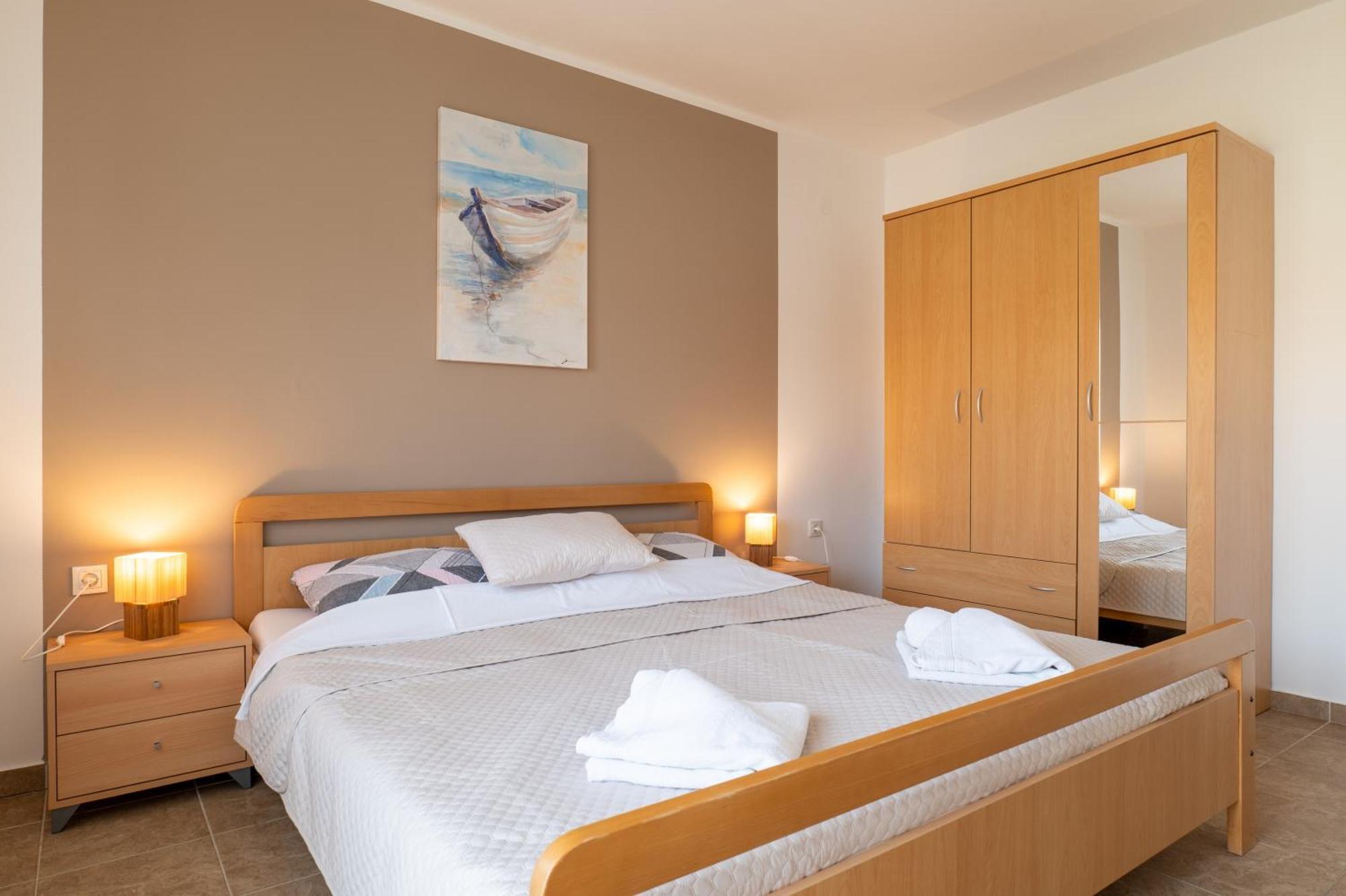 Apartment Wish - Two Bedrooms With 2 Ac Renewed Pag Town Exteriér fotografie